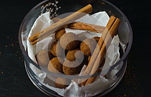 Cinnamon chocolate box in a glass bowl