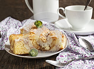 Cinnamon coffee cake