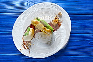 Cinnamon and pistachio cream millefeuille