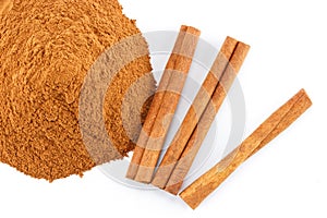 Cinnamon powder and sticks