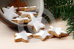 Cinnamon stars, traditional Christmas cookies in a ceramic bowl