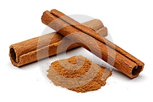 Cinnamon sticks and powder