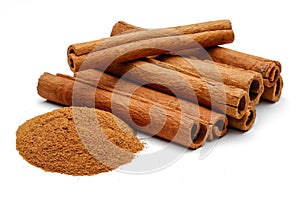 Cinnamon sticks and powder