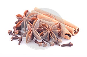Cinnamon sticks, star anise and cloves