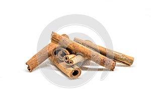 Cinnamon sticks with white backgorund
