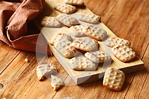 Cinnamon Wafer Cookies