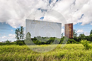 CinÃÂ©-Parc Laval screen closed down in 2004 photo