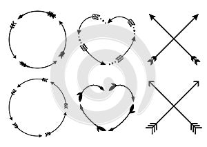 Círculo a corazón flecha marcos. círculo a corazón. cruz lumbar dardos. dardos en estilo. dardos. un conjunto compuesto por 