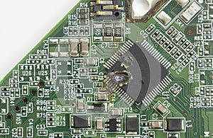 Circuit board capacitor chip driver hardware concept