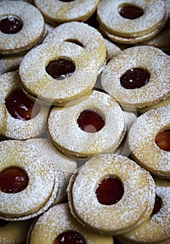 Circular cookies filled with jam