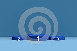 Circular ranking podium with space for product