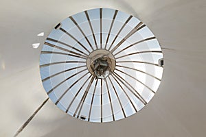 Circular skylight roof