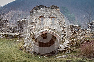 Cisnadioara Fortress, Among The Oldest Romanic Monuments In Transylvania