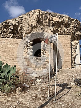 The cistern in The catacombs of Kom El Shoqafa