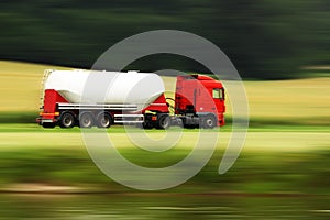 Cistern truck and speed
