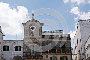 Cisternino square of clock