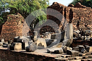 City building remain, Buddha statue remain of Wat Phra Sri Sanphet Temple in Ayutthaya, Thailand (Phra Nakhon Si Ayutthaya&#x