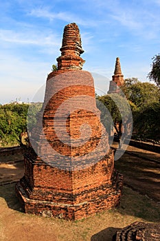 City building remain, Buddha statue remain of Wat Phra Sri Sanphet Temple in Ayutthaya, Thailand (Phra Nakhon Si Ayutthaya&#x