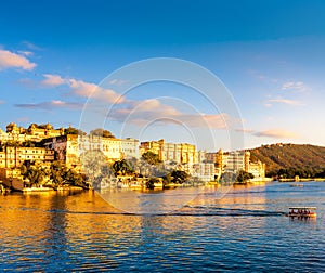 City Palace and Pichola lake in Udaipur, India