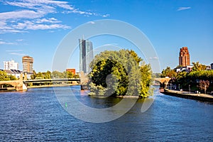 City stroll through the Main metropolis Frankfurt am Main