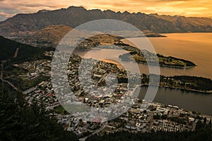Cityscape of Queenstown and Lake Wakaitipu with The Remarkables in the background, New Zealan