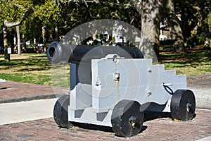 Civil War cannon in Battery Park of Charleston, South Carolina.
