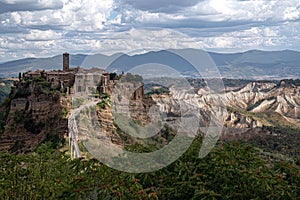 Civita di Bagnoregio: A Glimpse of Italy\'s Vanishing Beauty