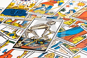 Clairvoyance tarot cards and Death card