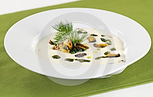 Clams in creamy sauce