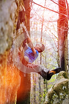 Class bowdoinham on the rocks.