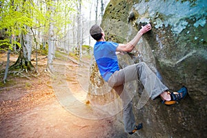 Class bowdoinham on the rocks.