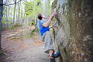 Class bowdoinham on the rocks.