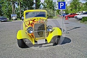 Classic american cars (ford hot rod 1932)