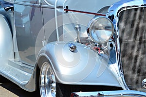 Classic Car Mob Style Silver Headlight and Grill