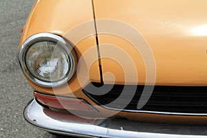 Classic italian sports car headlamp