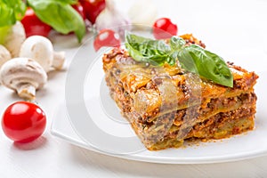 Classic Meat & Cheese Lasagna