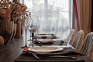 classic style dining room