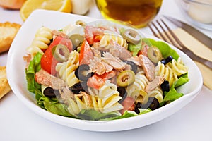 Classic tuna salad with pasta