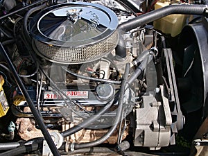 Classic 318 V8 engine showing chrome details