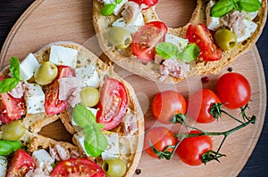 Classical frisella tomato