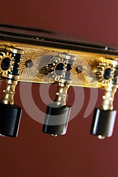 Classical guitar machine heads