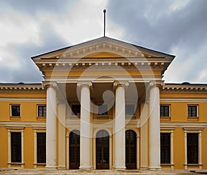 Classical porticos with columns.