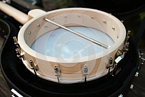 classical traditional five string banjo