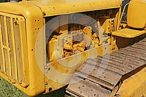 CLASSSIC  Caterpillar D4 2T Crawler Tractor - 1943