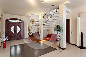 Classy house - entrance