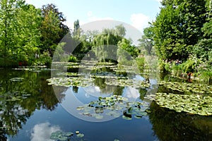 Claude Monet garden photo