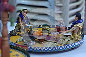 clay dolls describing Tamil brahmin couple on their wedding day