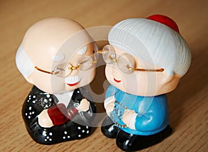 Clay figurines of cartoon couple