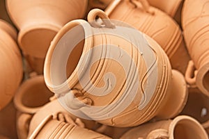 Clay pots: background ?