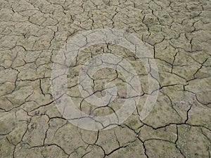 Clay Soil: It shrinks and swells photo